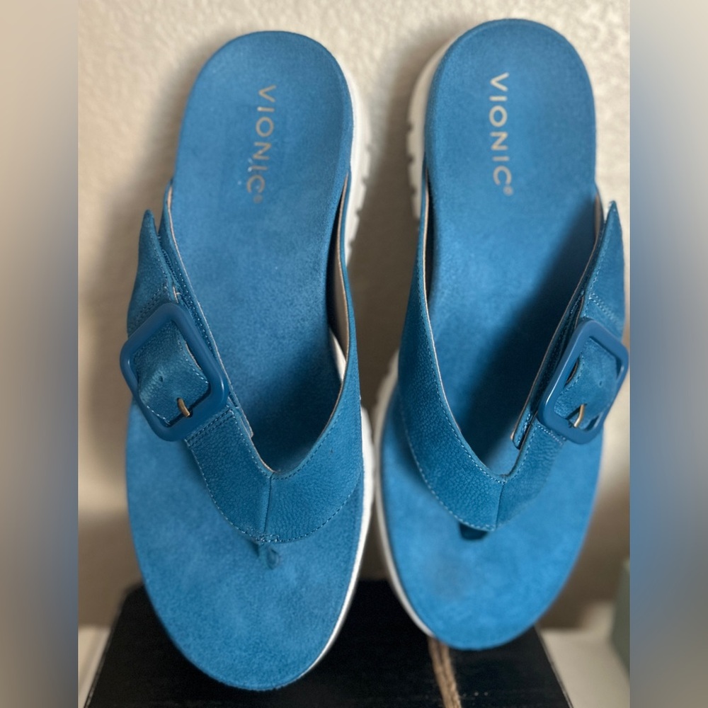 Vionic Teal Blue Suede Buckle Thong Sandals size 9 - Picture 5 of 8